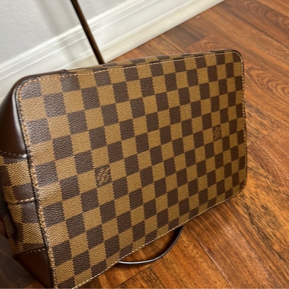 Authentic Louis Vuitton Hampstead PM - Picture 7 of 11